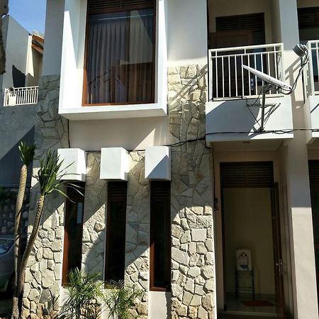 Villa Town House Batu Batu  Luaran gambar