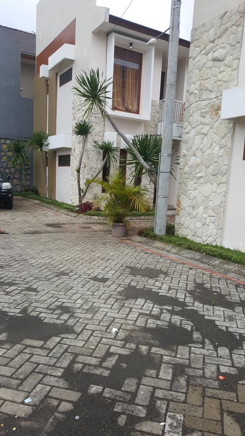 Villa Town House Batu Batu  Luaran gambar